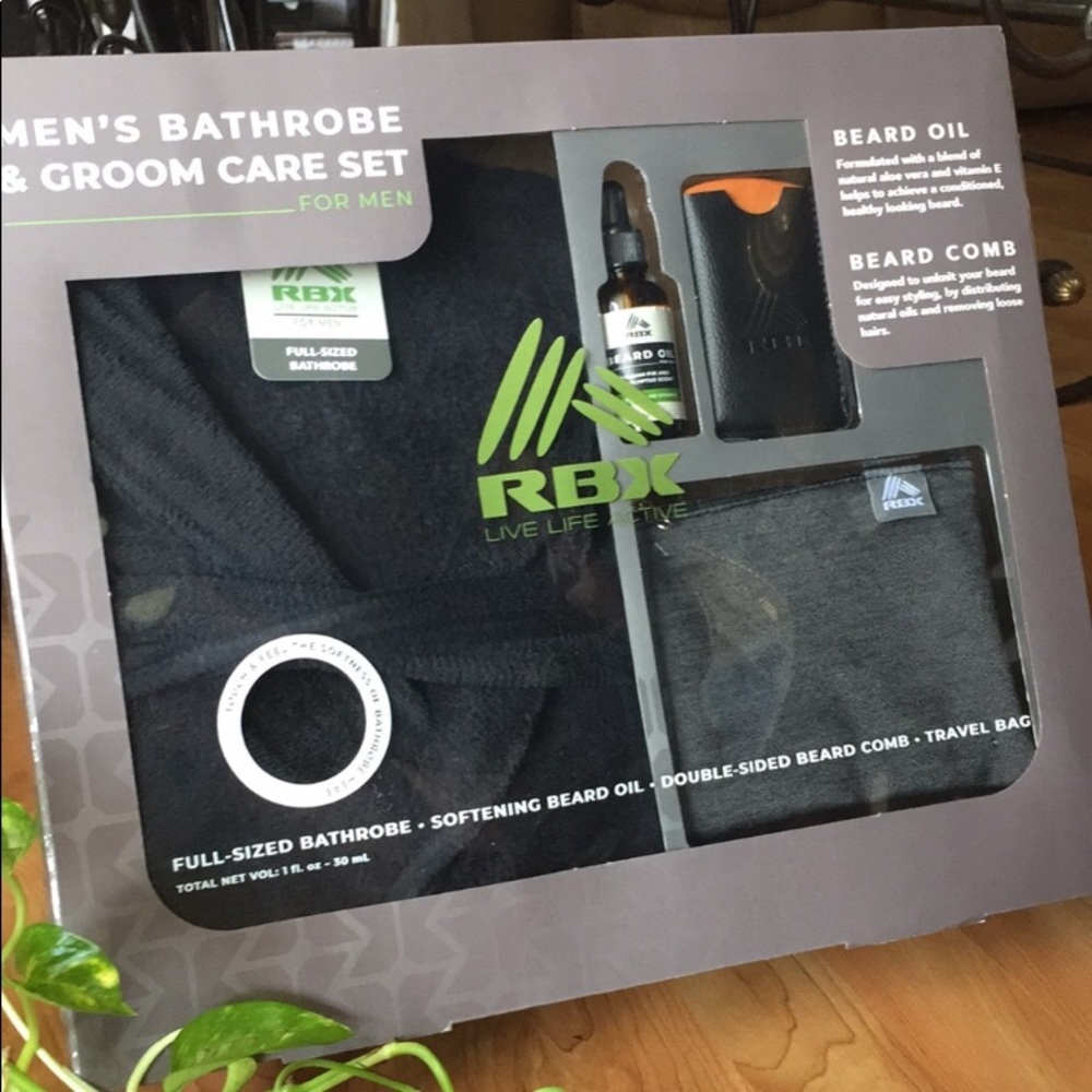 RBX Bathrobe And Grooming Set - Picture 4 of 9